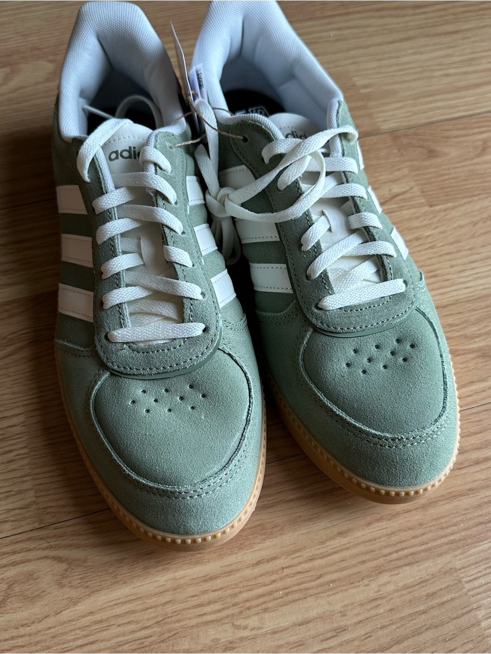 adidas Breaknet Sleek Shoes / Green / Women’s / Size 8 and 9 - Picture 2 of 7